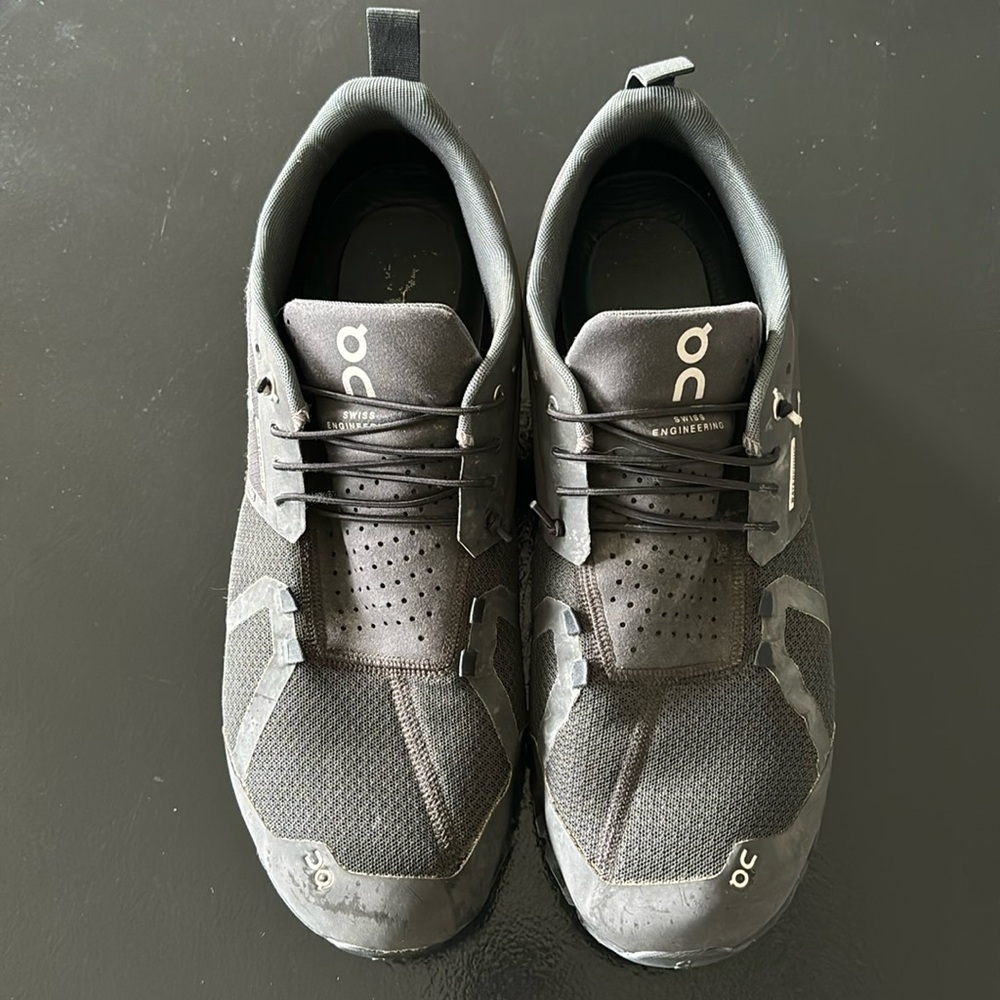 On Cloud 5 Men Size 11.5 Shoes Black Running Walking Gym Trainer Cushion Sneaker